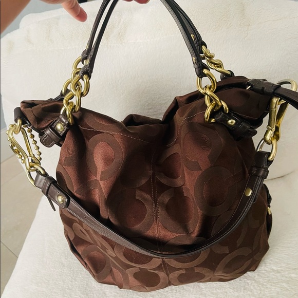 Coach
H0969-14146 Chocolate Brown Canvas Hobo Bag - Picture 1 of 3